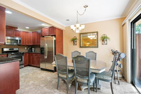 927 Marlin Dr, Vista, CA 92084 photo 9