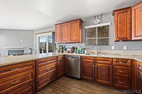 9877 Chestnut St, Spring Valley, CA 91977 photo 15