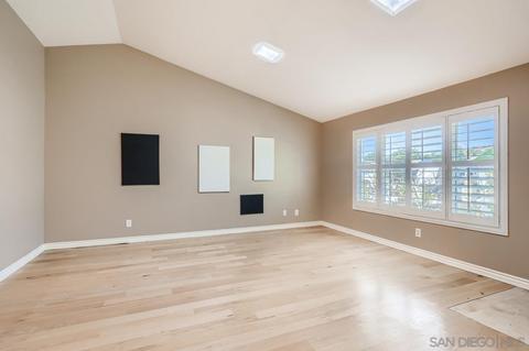 9845 Costa Lago, Spring Valley, CA 91977 photo 6
