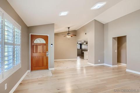 9845 Costa Lago, Spring Valley, CA 91977 photo 7