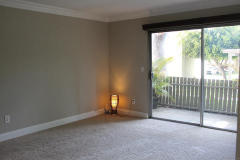432 Edgehill Ln #161, Oceanside, CA 92054 photo 2