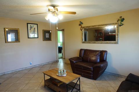 532 Moa Dr, Vista, CA 92083 photo 4