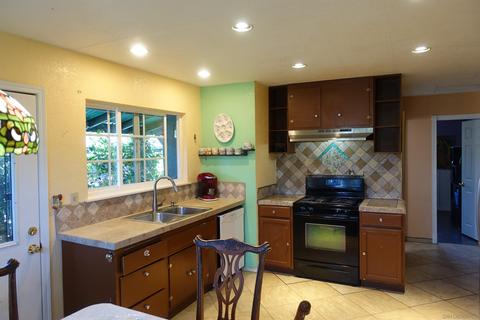 532 Moa Dr, Vista, CA 92083 photo 6