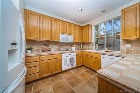 2628 Mesa Dr, Oceanside, CA 92054 photo 8