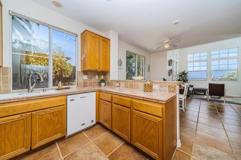 2628 Mesa Dr, Oceanside, CA 92054 photo 9