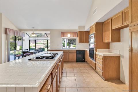 8983 Summerhill Pt, Alpine, CA 91901 photo 8