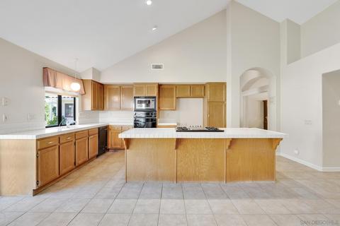 8983 Summerhill Pt, Alpine, CA 91901 photo 9