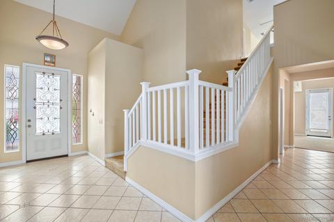 514 Poets Sq, Fallbrook, CA 92028 photo 2
