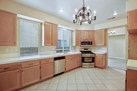 514 Poets Sq, Fallbrook, CA 92028 photo 16