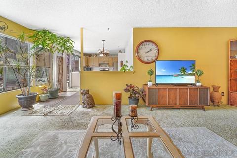 323 Gail Dr, Vista, CA 92084 photo 5
