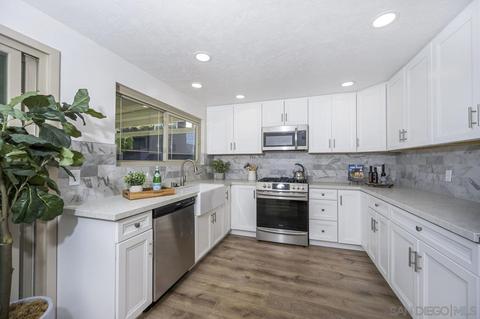 8431 Carlton Oaks Dr, Santee, CA 92071 photo 17