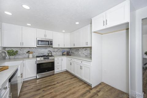 8431 Carlton Oaks Dr, Santee, CA 92071 photo 18
