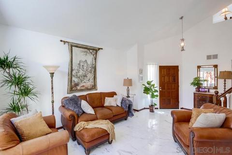 1580 Mallorca Dr, Vista, CA 92081 photo 8