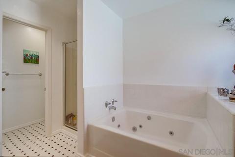 1580 Mallorca Dr, Vista, CA 92081 photo 34