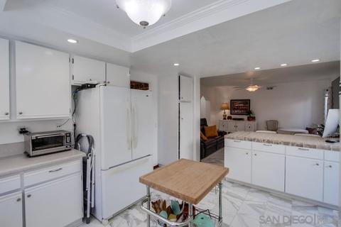 1580 Mallorca Dr, Vista, CA 92081 photo 15