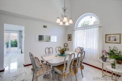 1580 Mallorca Dr, Vista, CA 92081 photo 9
