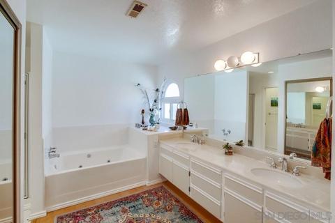 1580 Mallorca Dr, Vista, CA 92081 photo 33