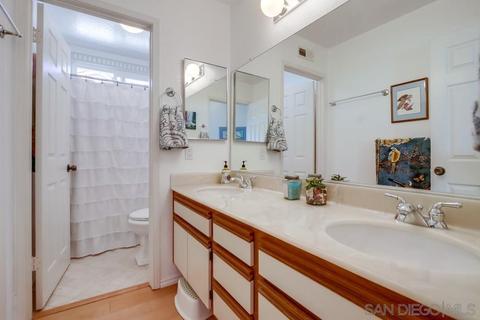 1580 Mallorca Dr, Vista, CA 92081 photo 27