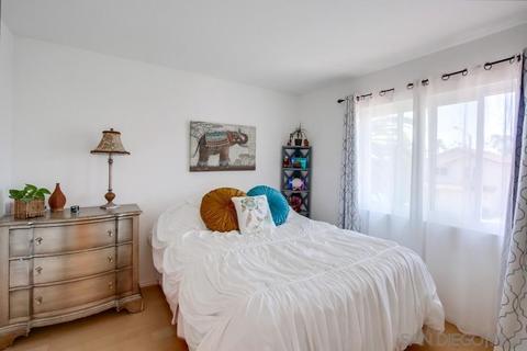 1580 Mallorca Dr, Vista, CA 92081 photo 25