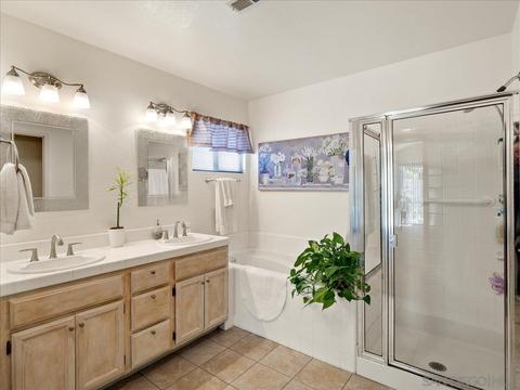 843 Huckleberry Ln, Escondido, CA 92025 photo 14