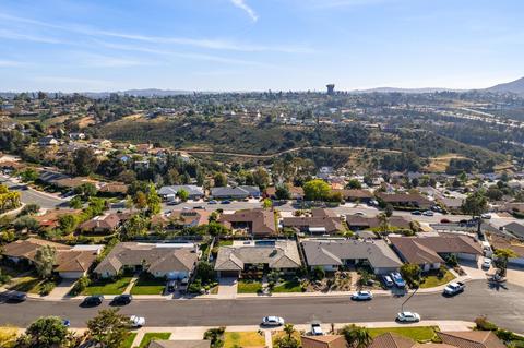 1456 Lakeridge, El Cajon, CA 92020 photo 8