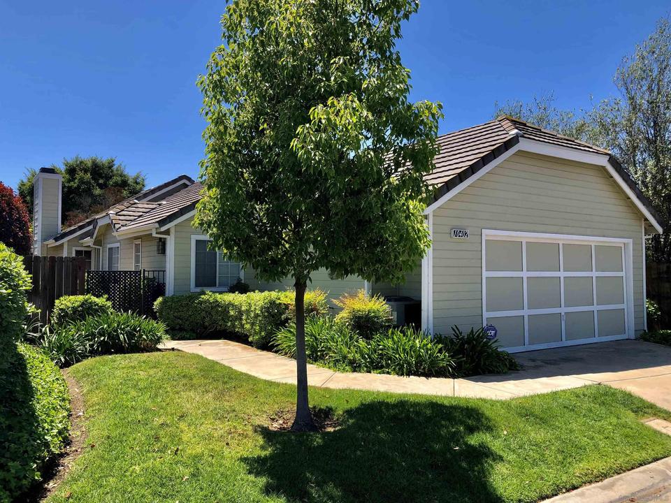 10402 Rancho Carmel Dr, San Diego, CA 92128 2 Photos MLS 220010025