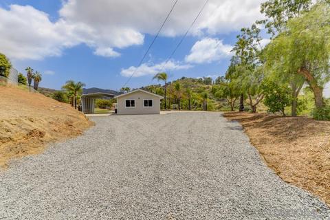 1879 Carob Tree Ln, El Cajon, CA 92021 photo 32
