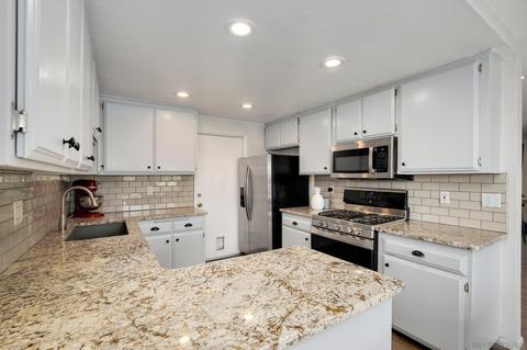 320 Grapevine Rd #15, Vista, CA 92083 photo 7