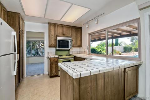 17326 Saint Andrews Dr, Poway, CA 92064 photo 12