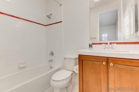 1005 Village Dr, Oceanside, CA 92057 photo 34