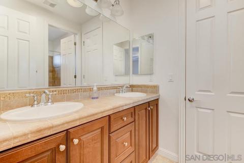 1005 Village Dr, Oceanside, CA 92057 photo 31
