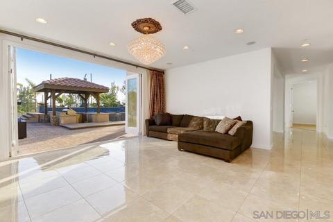 1005 Village Dr, Oceanside, CA 92057 photo 5