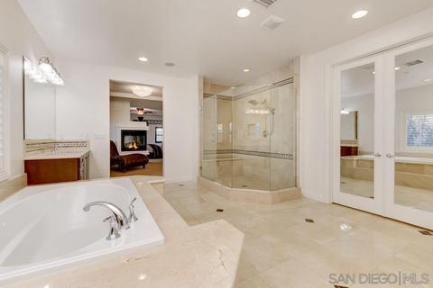 1005 Village Dr, Oceanside, CA 92057 photo 25