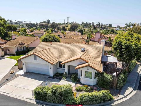 2134 Anda Lucia, Oceanside, CA 92056 photo 2