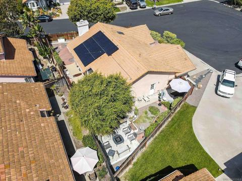 2134 Anda Lucia, Oceanside, CA 92056 photo 3