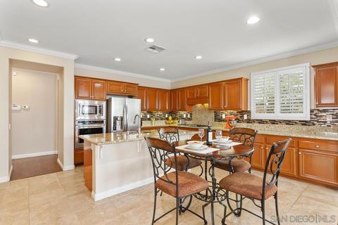 1005 Augusta Cir, Oceanside, CA 92057 photo 3