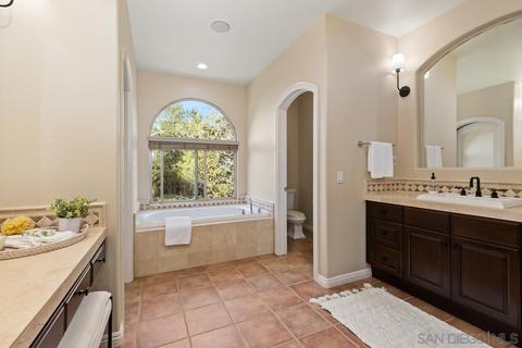 2942 Carrillo Way, Carlsbad, CA 92009 photo 19
