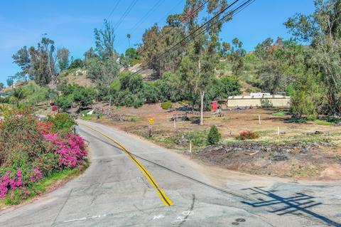 1822 Rockhoff Rd, Escondido, CA 92026 photo 15