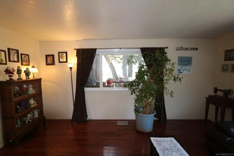5330 Desert View Dr, Wrightwood, CA 92397 photo 9