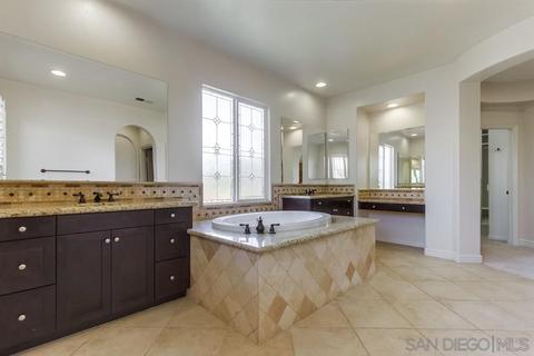 365 Charles Swisher Ct, Fallbrook, CA 92028 photo 24