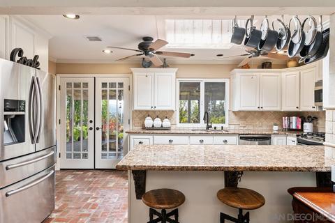 1553 Robyn Rd, Escondido, CA 92025 photo 6