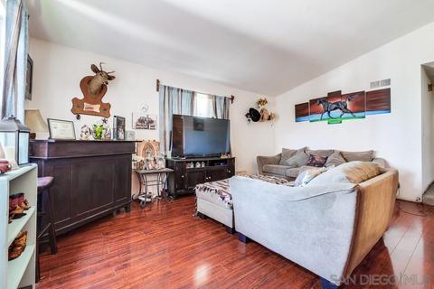 8752 Vanguard Pl, Lakeside, CA 92040 photo 4