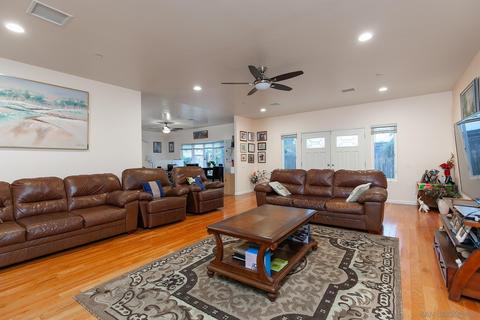 421 Tamarack, Carlsbad, CA 92008 photo 7