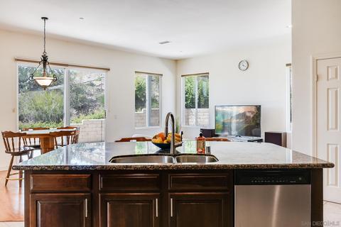 12335 Spy Glass Ter, Poway, CA 92064 photo 17