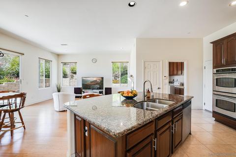 12335 Spy Glass Ter, Poway, CA 92064 photo 15