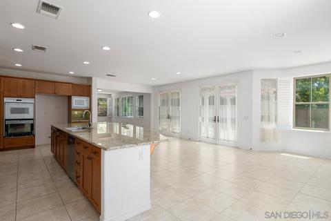 7288 Circulo Papayo, Carlsbad, CA 92009 photo 9