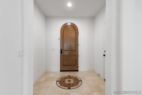 7288 Circulo Papayo, Carlsbad, CA 92009 photo 5
