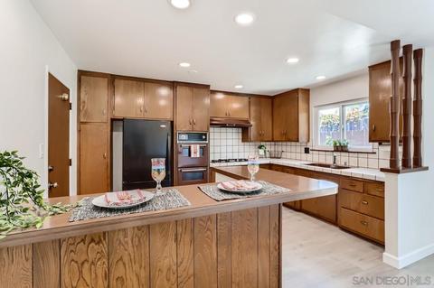 2254 Edgewood Pl, Oceanside, CA 92054 photo 6