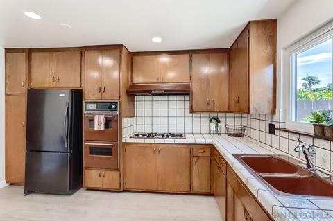 2254 Edgewood Pl, Oceanside, CA 92054 photo 7
