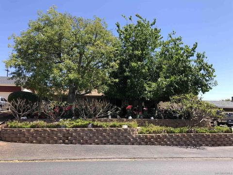 1461 Arlington Pl, El Cajon, CA 92021 photo 2